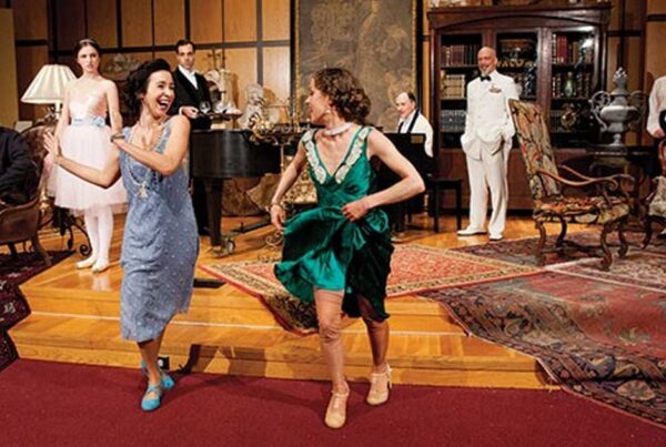 Actors dancing in Tamara